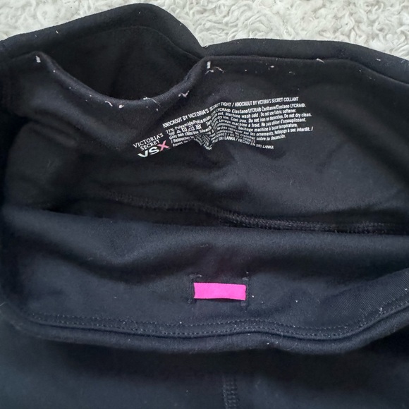 Victoria’s Secret workout leggings - Picture 3 of 3